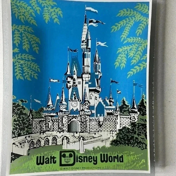 Vintage Walt Disney World Glass Ashtray Change Tray 1970’s Castle - Picture 6 of 9